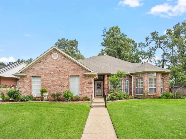 201 Northcreek Dr, Chandler, TX 75758