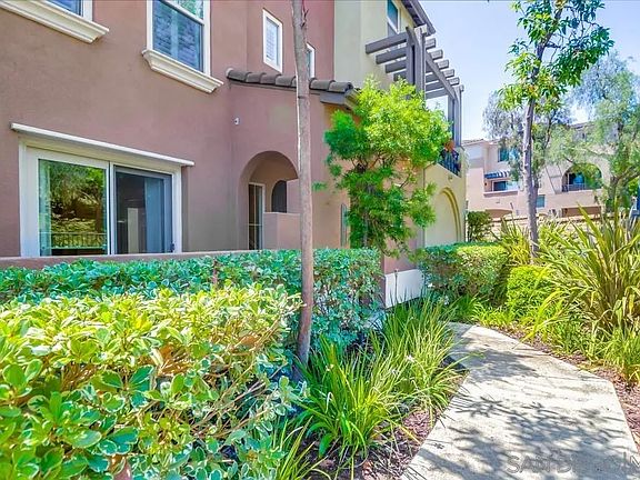 3rd image of 2534 Escala Cir