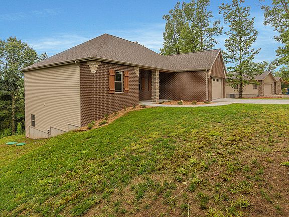 2nd image of 1290 Emory Creek Blvd