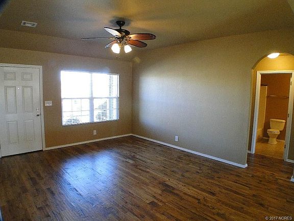 4th image of 25462 E 92nd Ct S