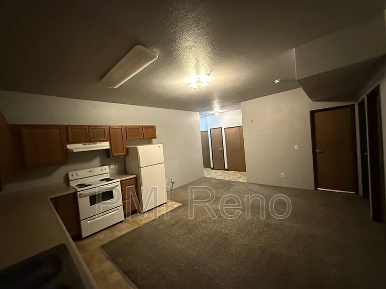 Big Horn Apartments — Photo 13