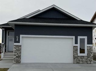 54 N Vincent Cres, Olds, AB T4H0C4