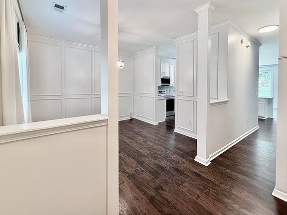 4th image of 4604 Miller Dr
