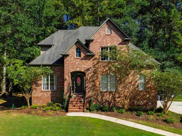 1032 Stoneykirk Rd, Pelham, AL 35124