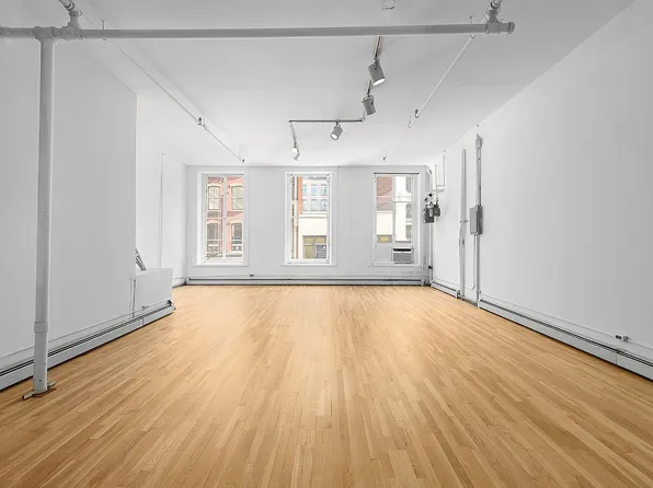 471 Broadway APT 2, New York, NY 10013