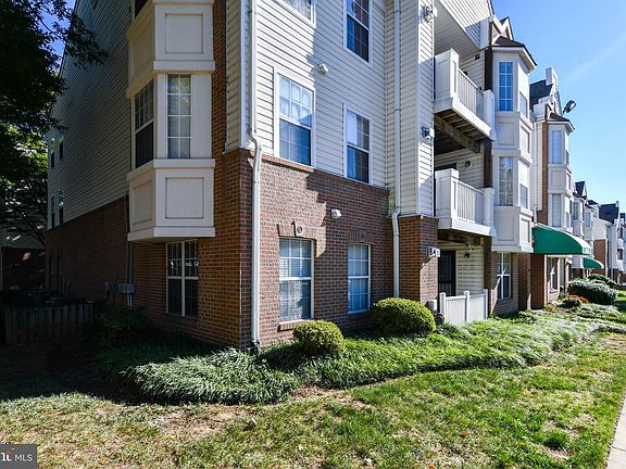3rd image of 8951 Town Center Cir #3-103
