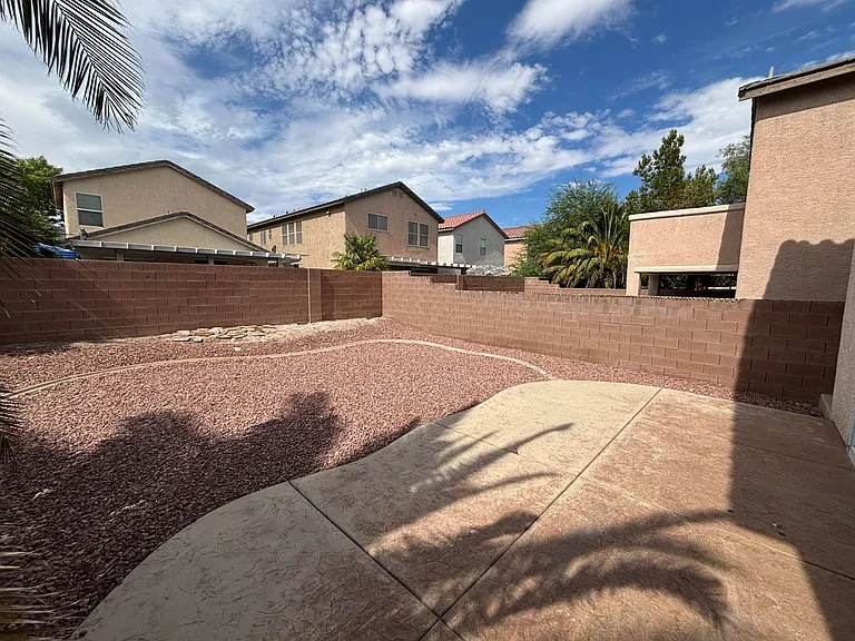5052 Diamond Ranch Ave — Photo 44