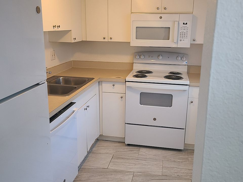 1st image of 5310 26th St W Unit 1802