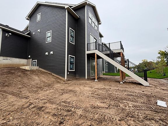 4th image of 6197 Harkness Ln S