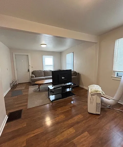 721 Fred St — Photo 3