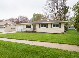 404 S Clark St, Mayville, WI 53050