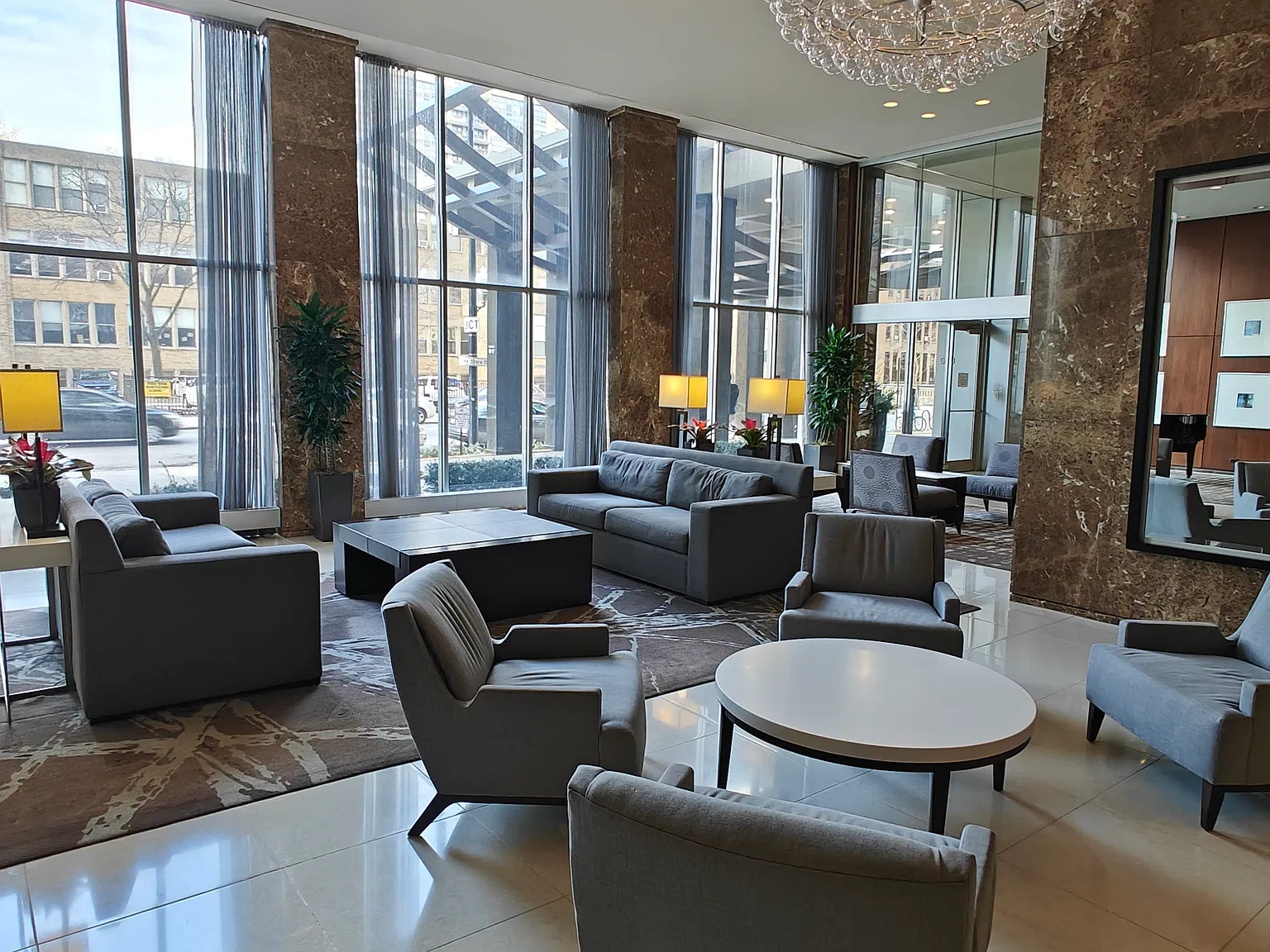 1 bed, 790 sqft, $2,550 — Photo 3