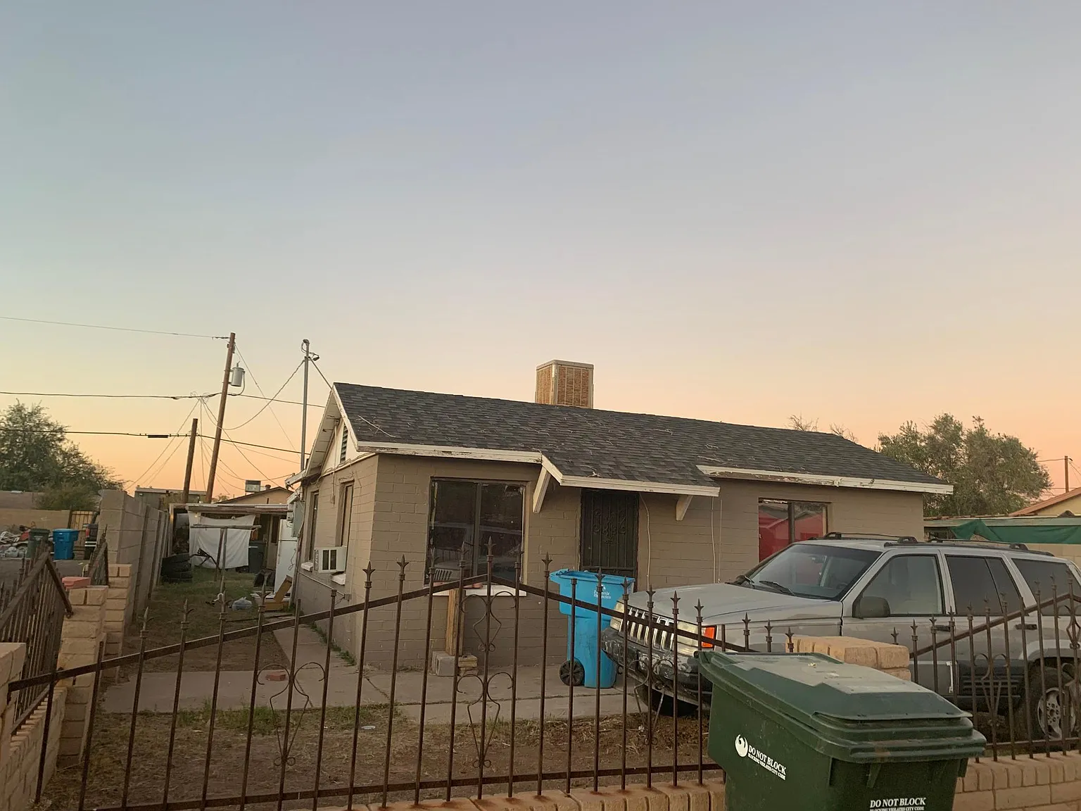 620 W Jones Ave — Photo 2