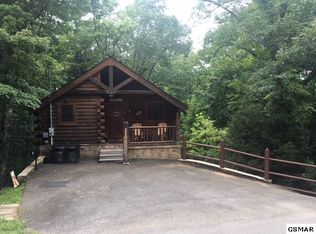 1736 Silver Poplar Ln, Sevierville, TN 37876