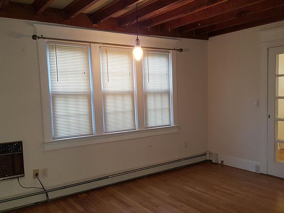 2nd image of 121 Garretson Ave