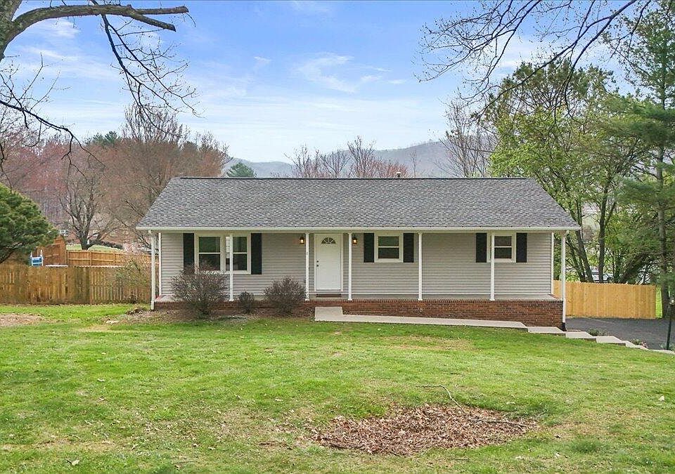 1st image of 316 Winding Rd