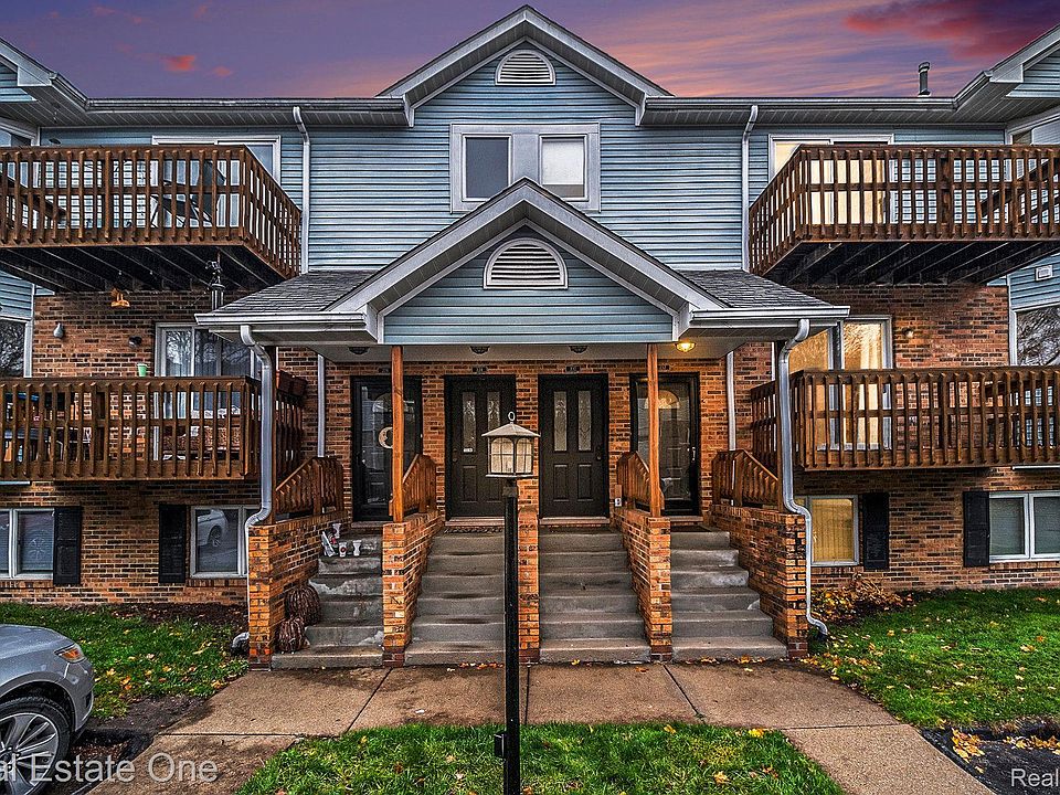 1st image of 232 Pinewood Dr