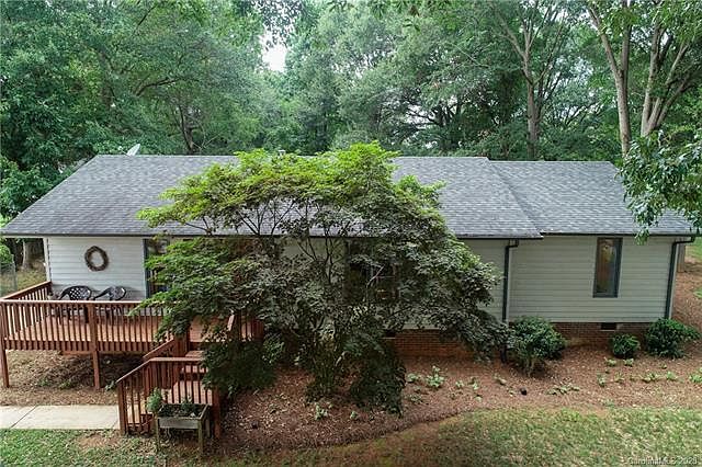 1st image of 102 Horsley Ave