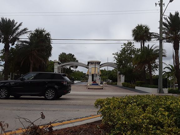 3rd image of 395 Poinciana Dr #1244