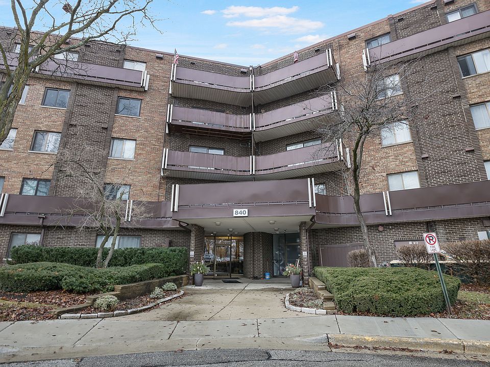 1st image of 840 Wellington Ave Unit 306