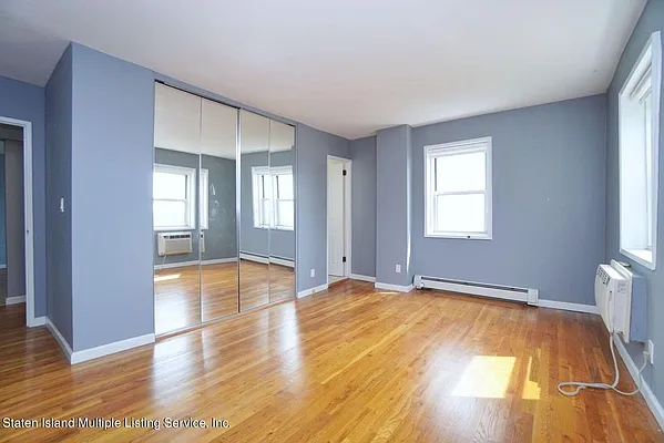 Sold by REMAX Elite | media 32