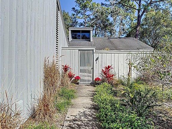 3rd image of 131 Primrose Dr