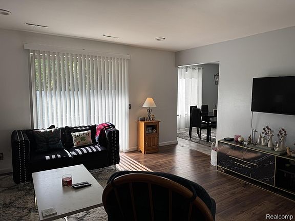4th image of 515 W Highland Rd APT E3