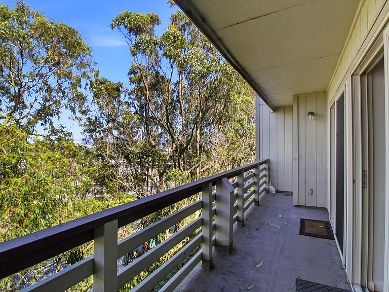 303 Philip Dr — Photo 27