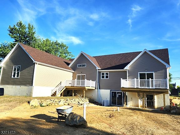 4th image of 81 Belview Rd