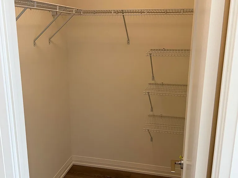 8960 Jane St #2112 — Photo 15