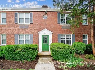 201 E Glebe Rd APT B, Alexandria, VA 22305