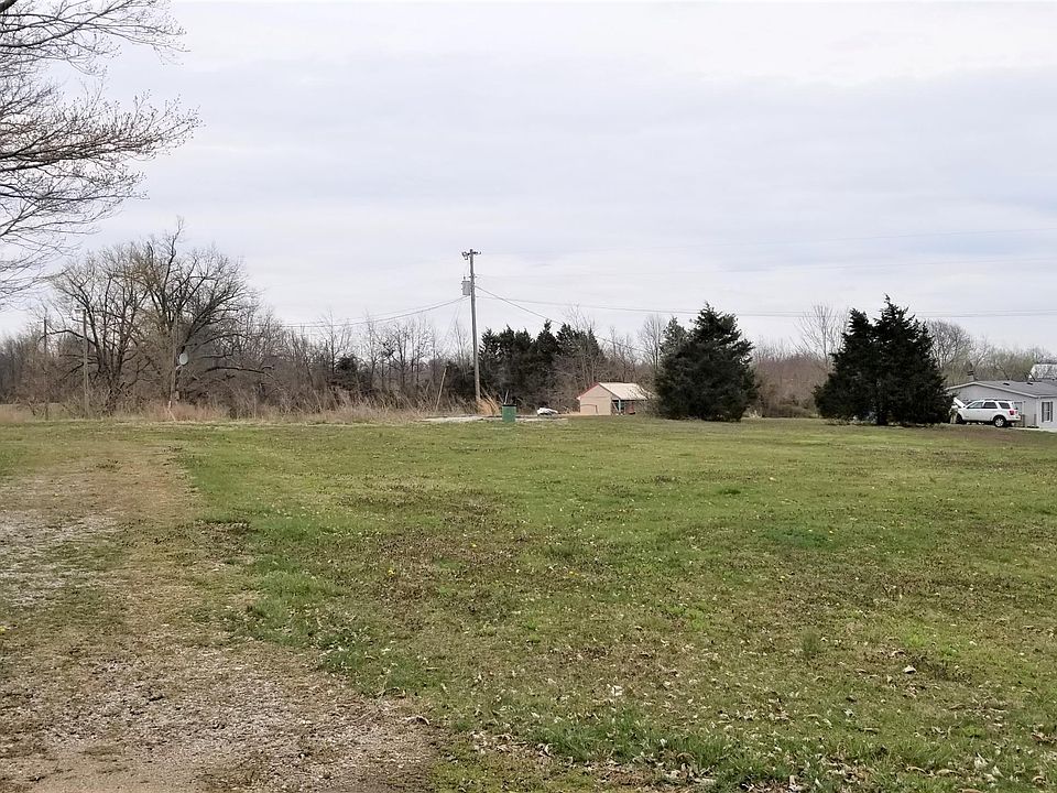 2nd image of 464 Castleman Rd