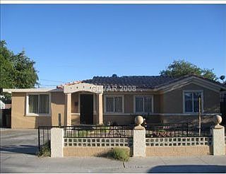 4th image of 1028 Hassett Ave