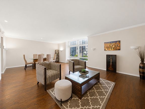2nd image of 680 N Lake Shore Dr APT 822
