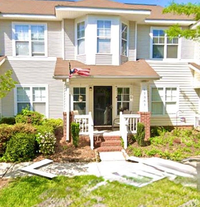 1st image of 17361 Villanova Rd