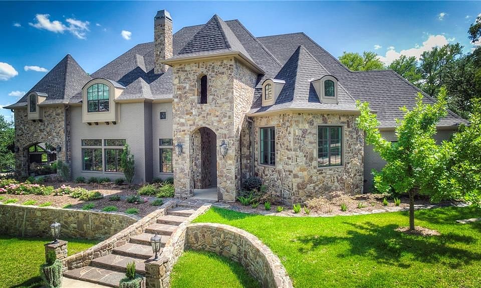 1st image of 360 Belle Cir
