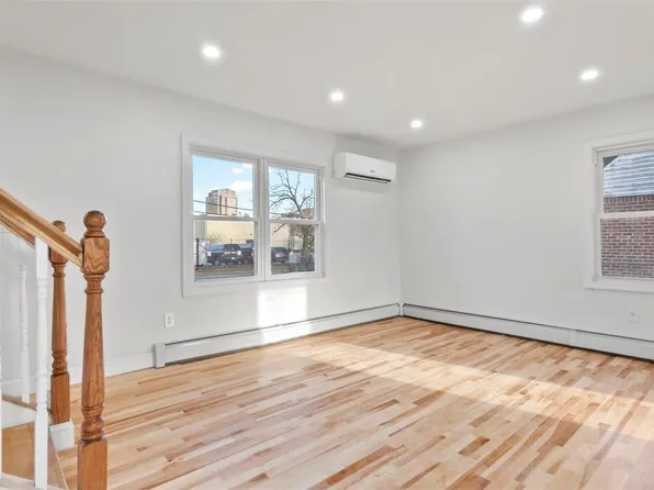 173 Warren Street, Uniondale, NY 11553