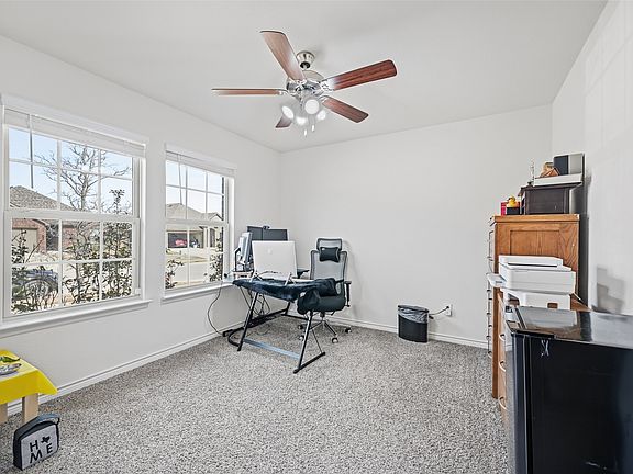 5th image of 505 Auburn Forest Dr