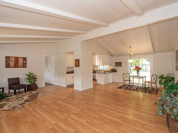 5th image of 7015 141st Avenue Ct E