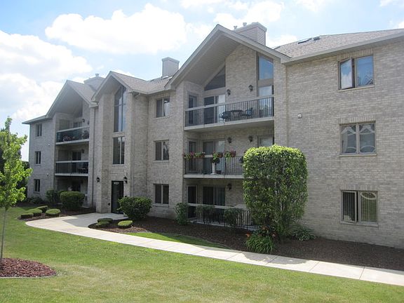 2nd image of 14121 Norwich Ln APT 204