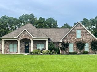 2270 Battlin Bear Dr, Orange, TX 77632