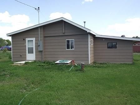 2nd image of 113 W 1st St