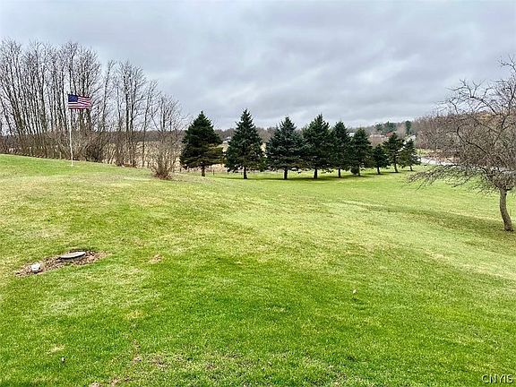 5th image of 900 Old State Rd