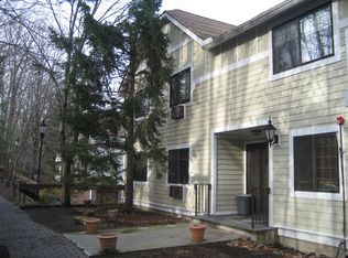 2 Foxwood Dr, Morris Plains, NJ 07950