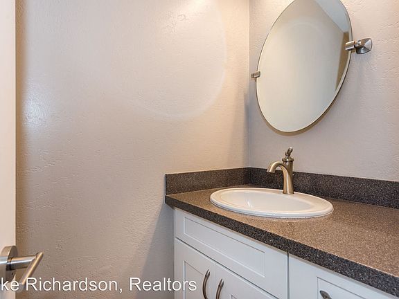 5th image of 515 W Arrellaga St APT 4