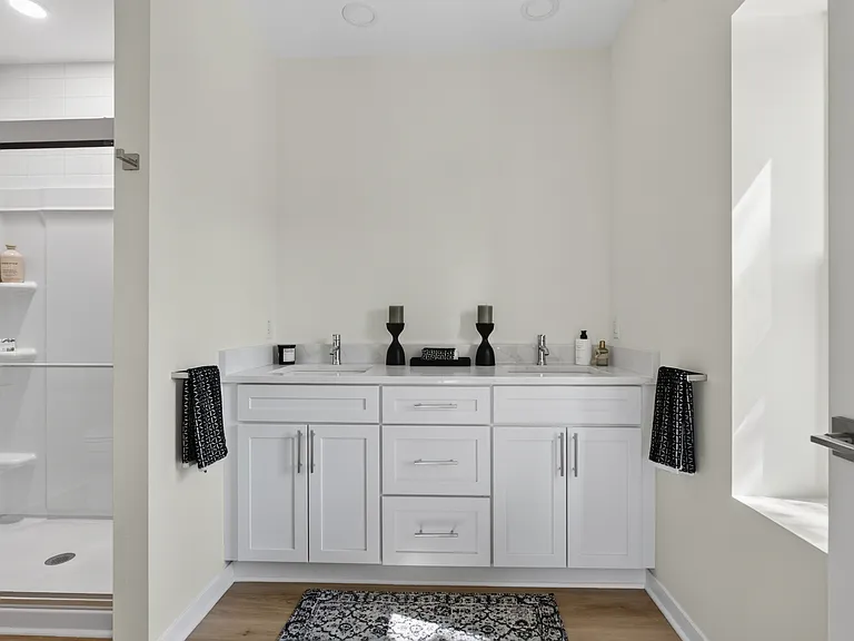 2995 S Clement Ave #A — Photo 18