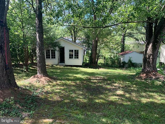 4th image of 14816 Dillon Ave