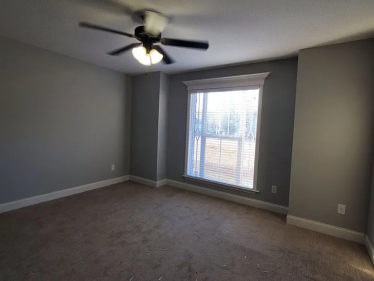 5255 Carlton Ridge Cir — Photo 11
