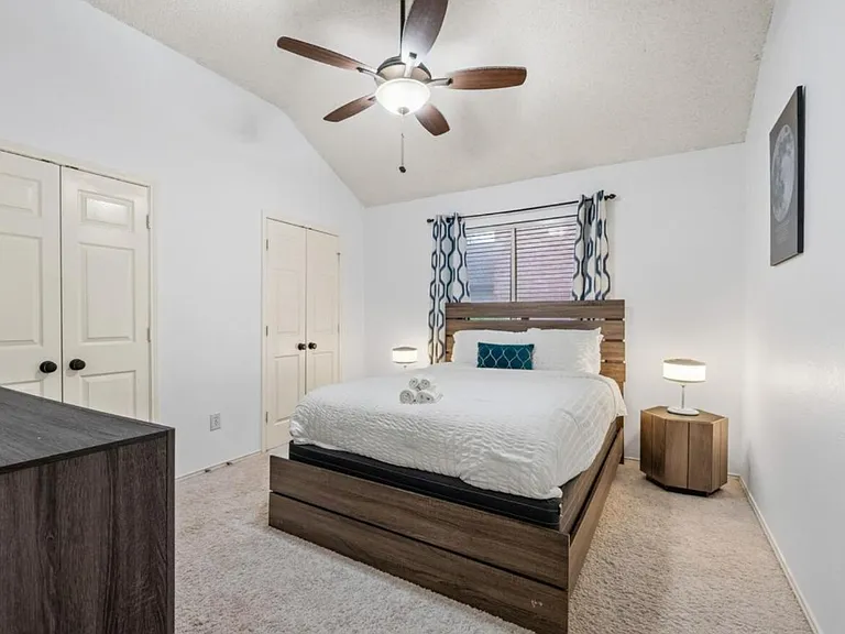 7710 Brookview Dr — Photo 8