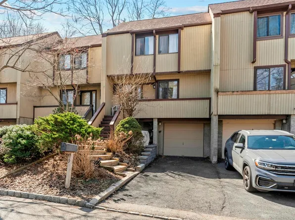 9 Rockledge Drive, Suffern, NY 10901